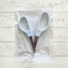 Load image into Gallery viewer, A sterile, single skin stapler remover scissor